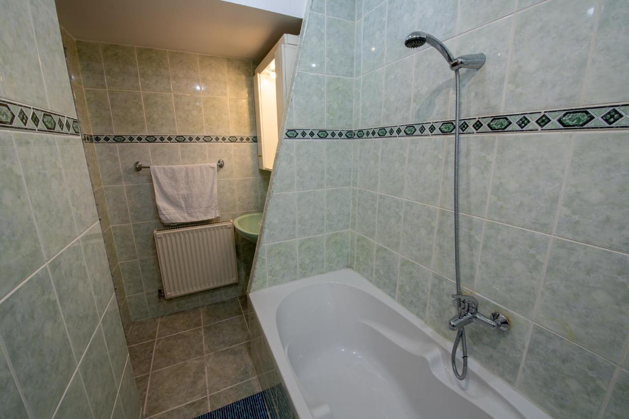 Monik Apartament Σινάια Εξωτερικό φωτογραφία